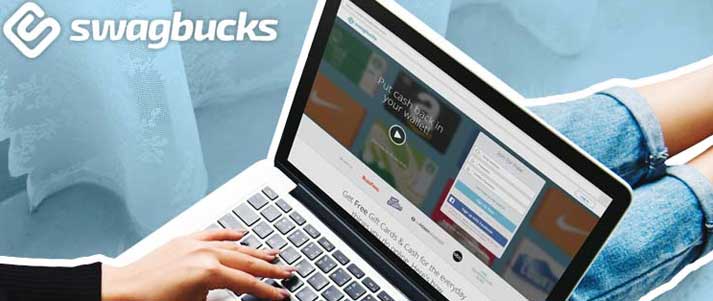 شخص يستخدم موقع swagbucks
