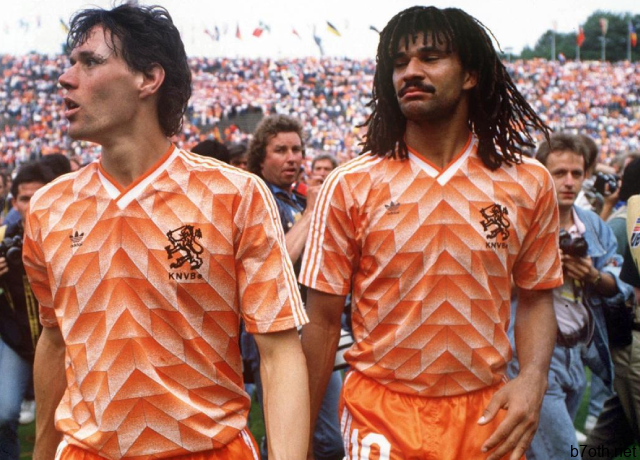 ماركو فان باستن ورود خوليت -