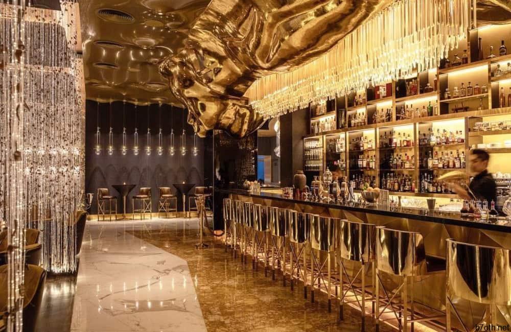 Burj Al Arab’s 24 Carat Gold Interiors @Carol Joy London/Facebook