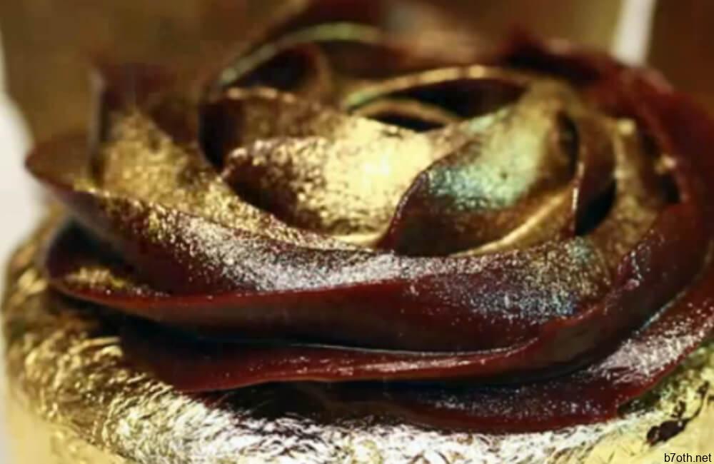 Gold-Infused Cupcakes @E! News / Pinterest.com