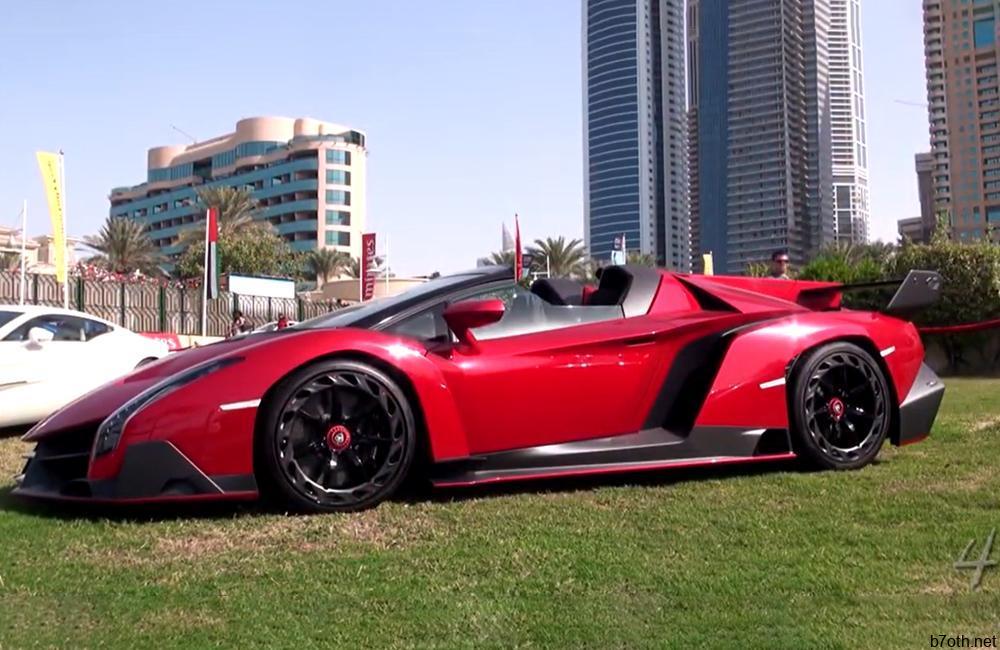 Lamborghini Veneno Roadster @4WheelsofLux / Youtube.com