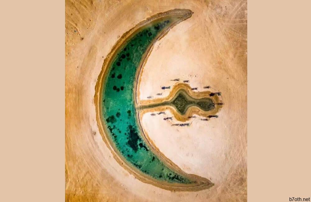 Moon Lake in Dubai Desert @monatamimi77 / Instagram.com